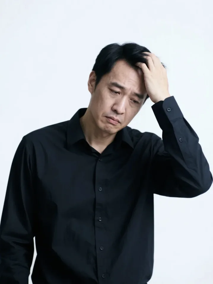 白天精力下滑的成年人